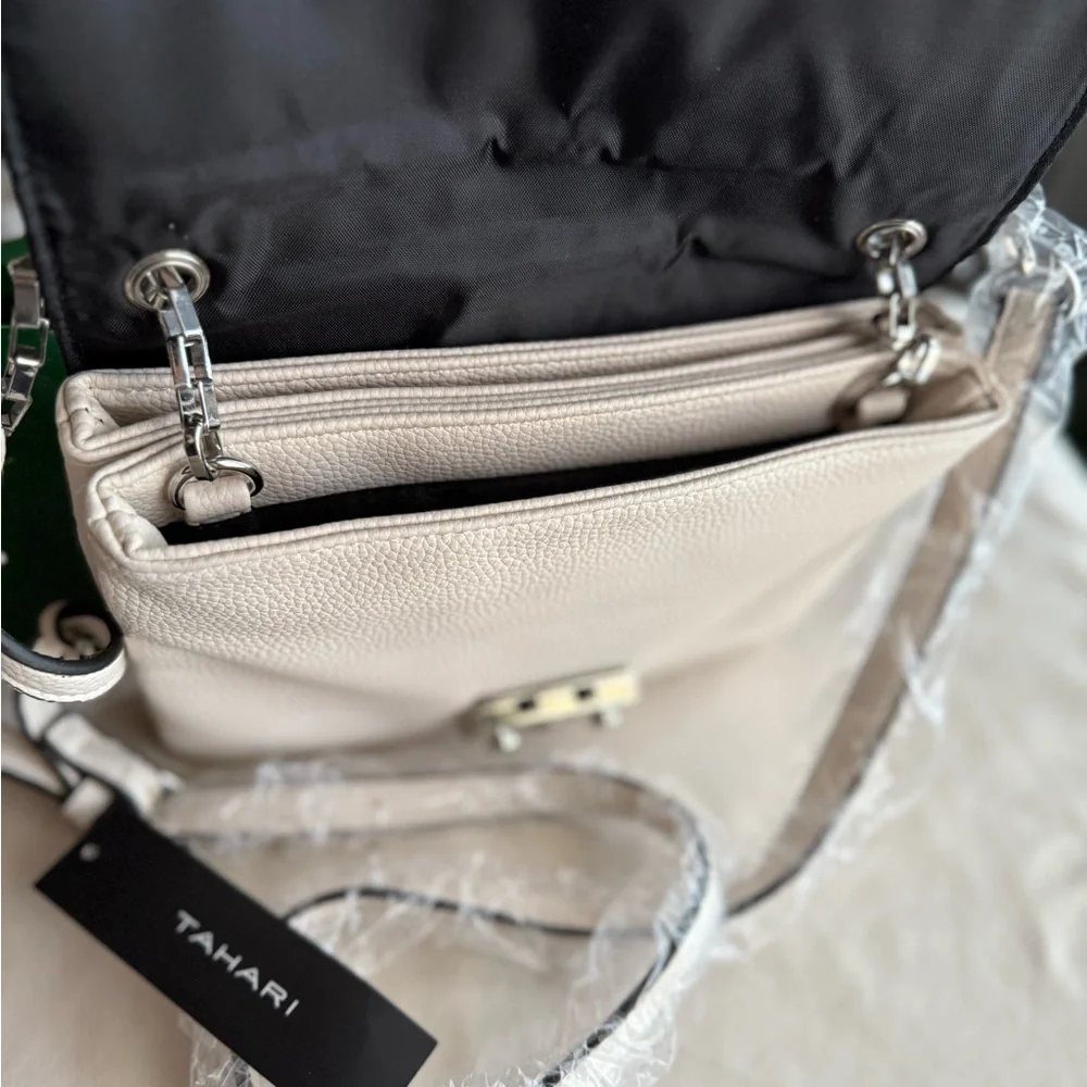 🔥 Fire Sale 🔥
NWT Tahari Cream Crossbody Bag with Silver Chain Strap - Picture 4 of 12